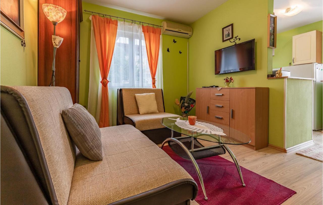 Nice Apartment In Premantura With Wifi מראה חיצוני תמונה