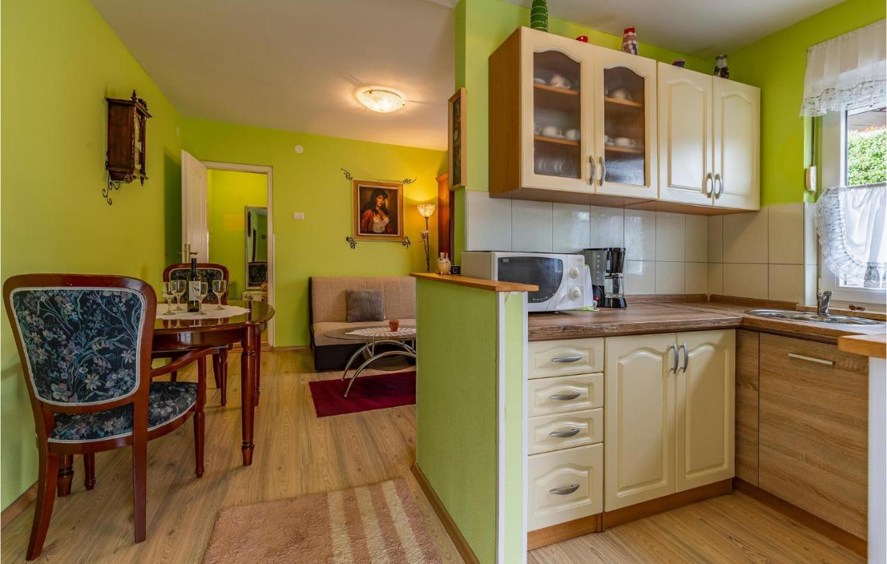 Nice Apartment In Premantura With Wifi מראה חיצוני תמונה